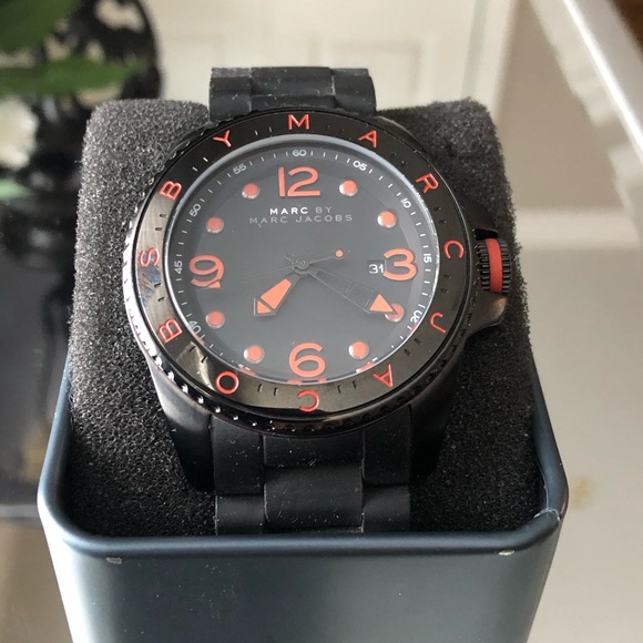 Marc by Marc Jacobs Men’s Watch Wristwatch MBM2571 - Picture 2 of 8